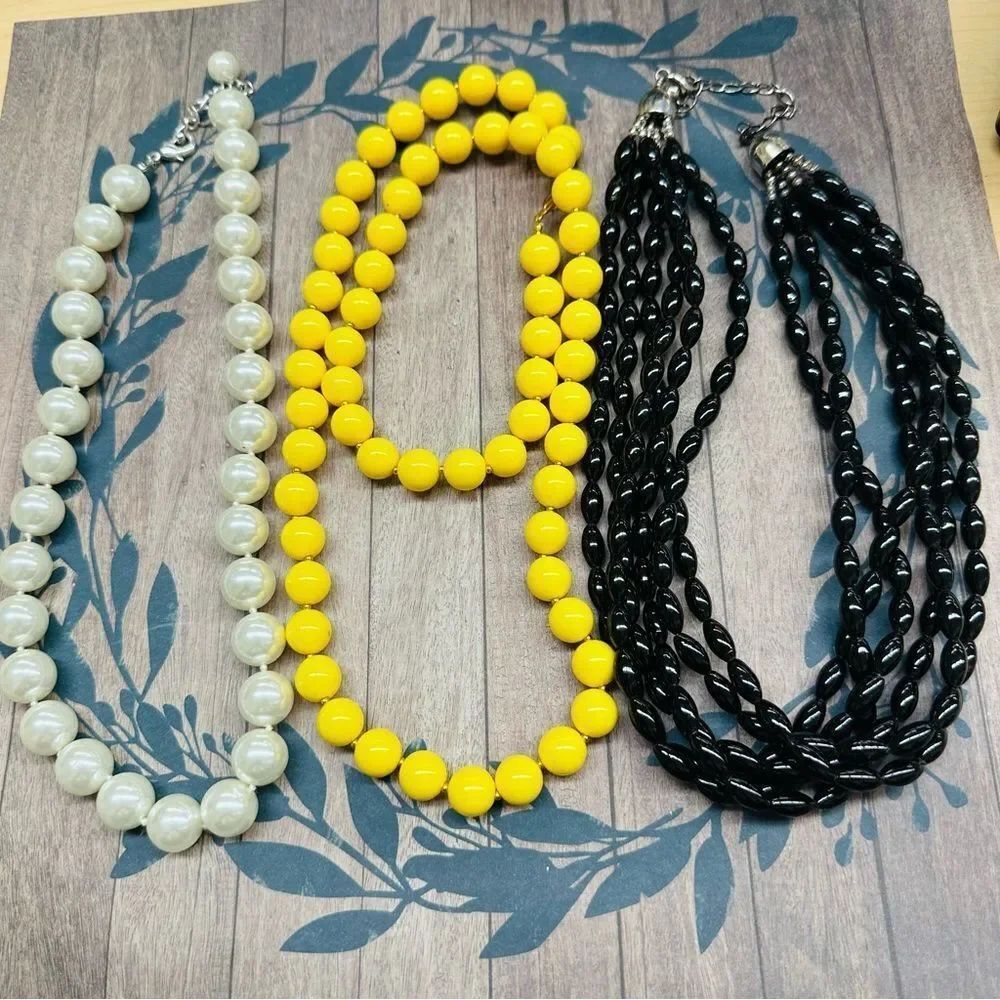 Beaded Necklace Bundle‎ Lot Of 3 Black Yellow Faux Pearl B2